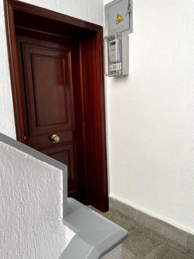 Family Home By Cadiz Time מראה חיצוני תמונה